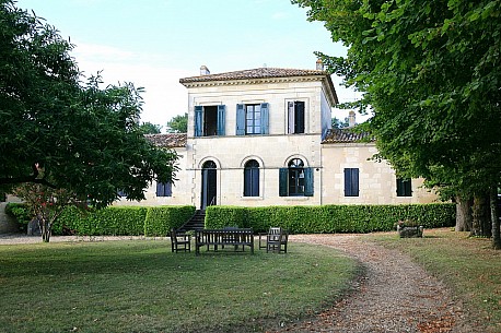 Bordeaux 2025: v�b�r nejzaj�mav�j��ch v�n t�dne